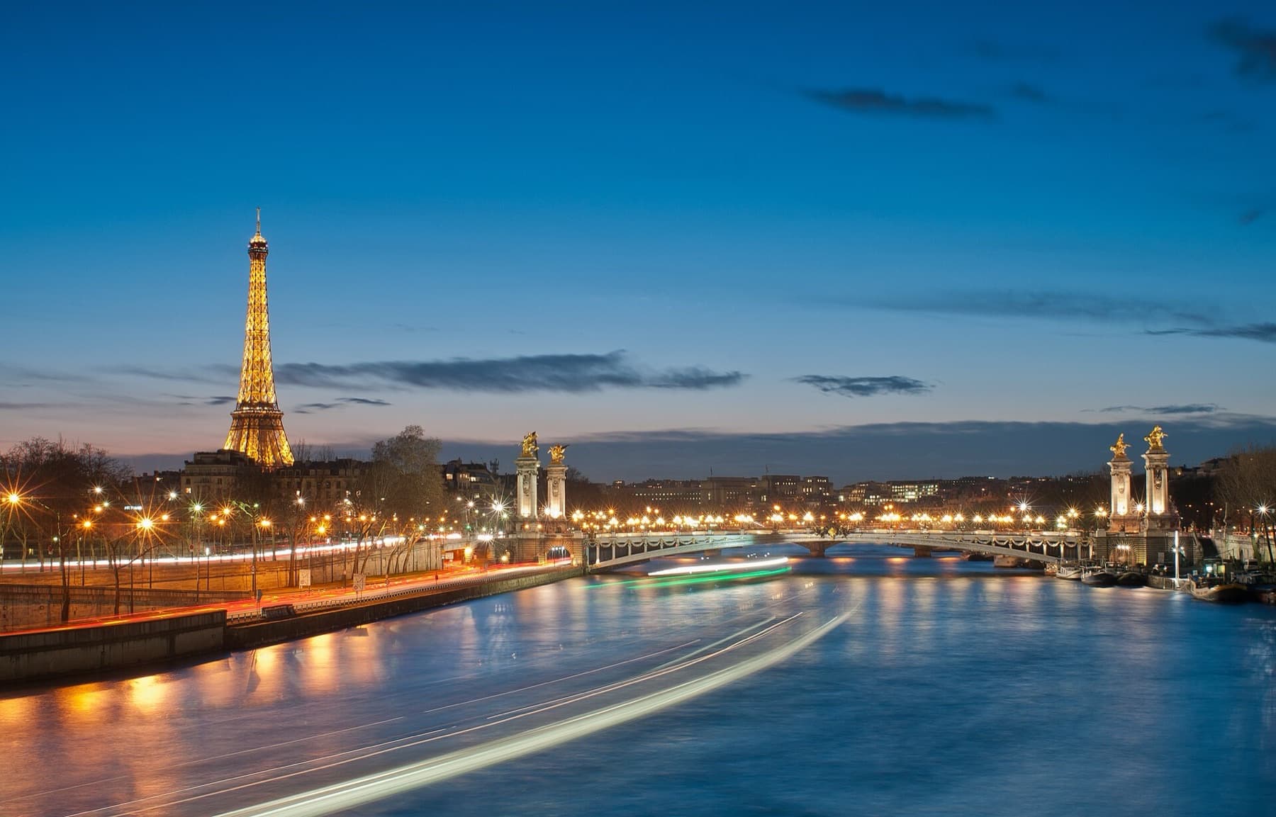 Money, Paris