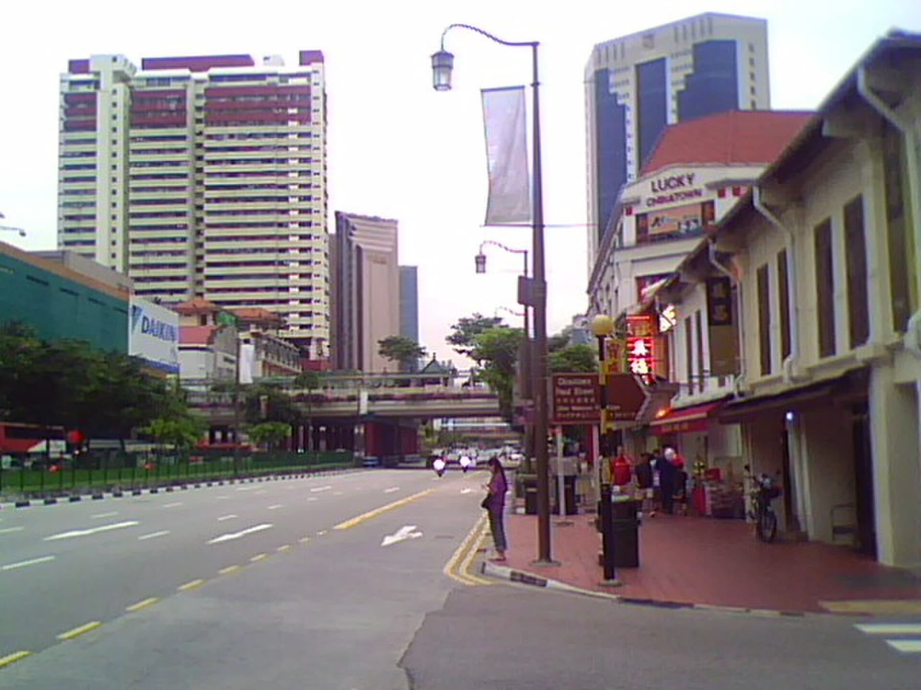 Singapore — Your First Teammate in Asia: Contractor, Employer of Record, or Local Entity