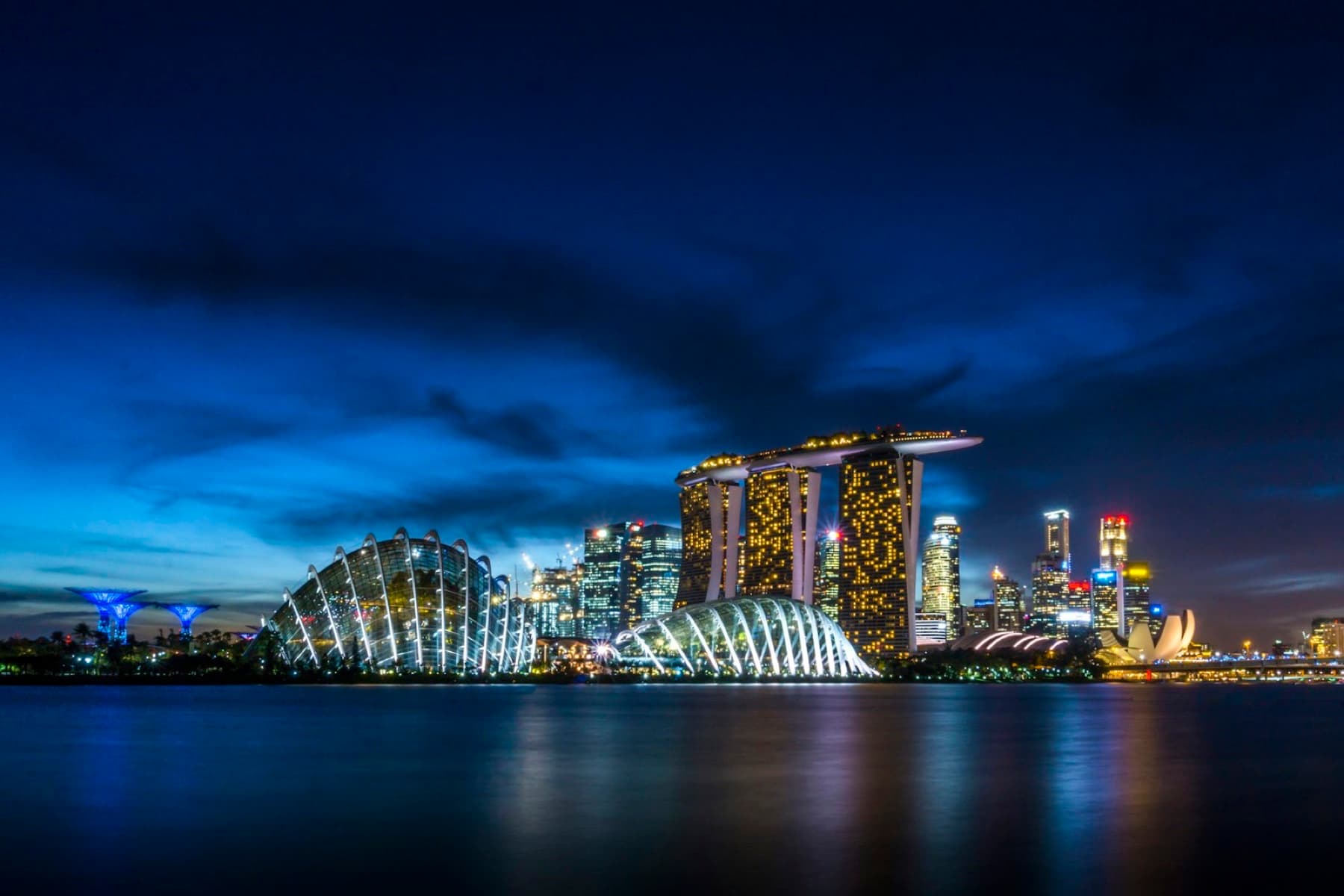 Singapore — Your First Teammate in Asia: Contractor, Employer of Record, or Local Entity