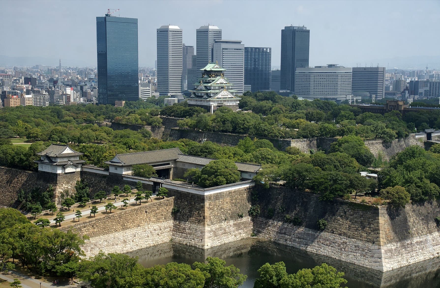 Osaka versus Tokyo, Osaka